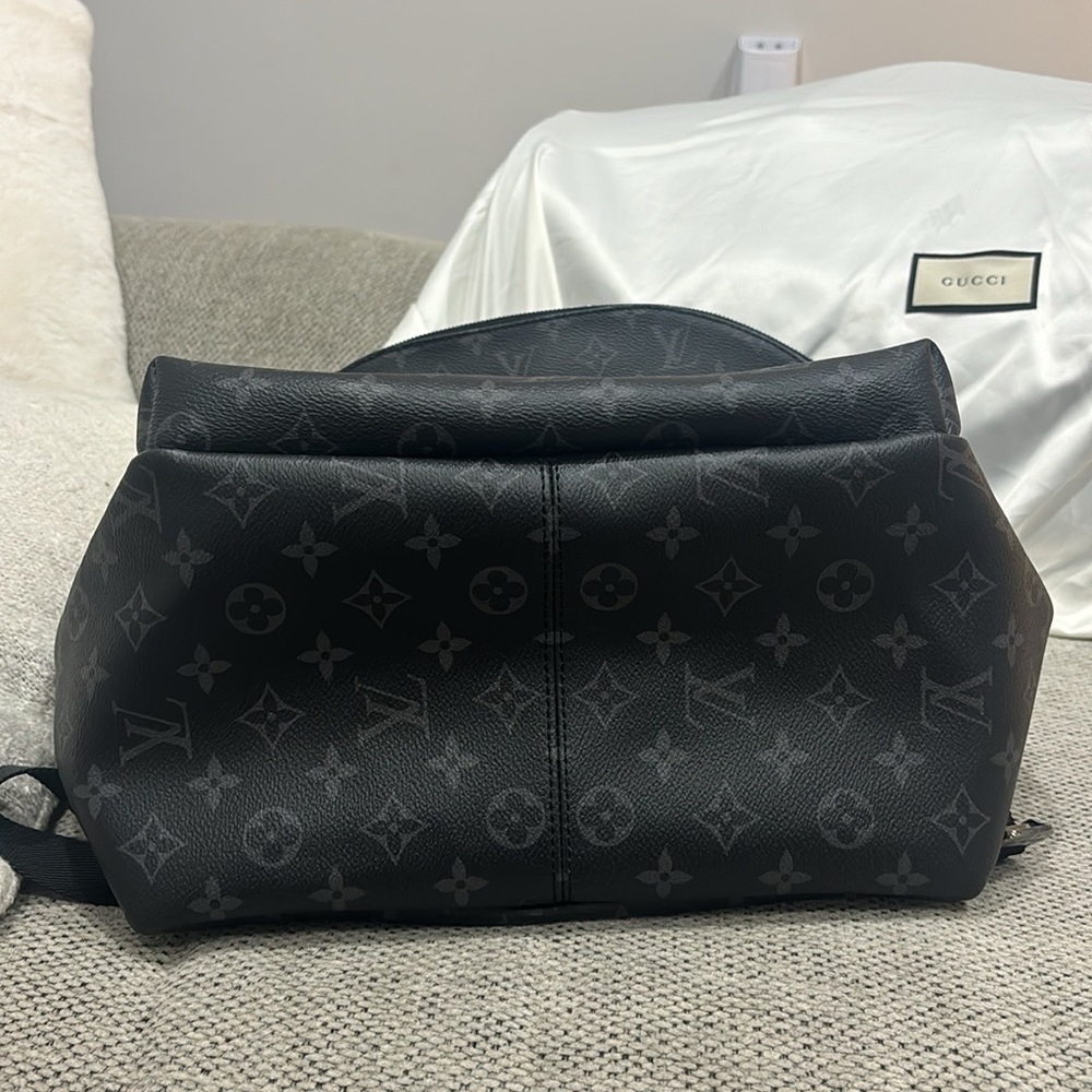 Louis Vuitton backpack - Picture 7 of 7